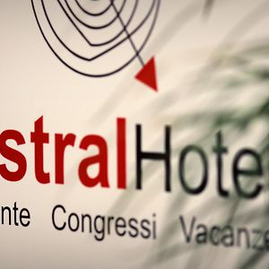 Mistral2 Hotel